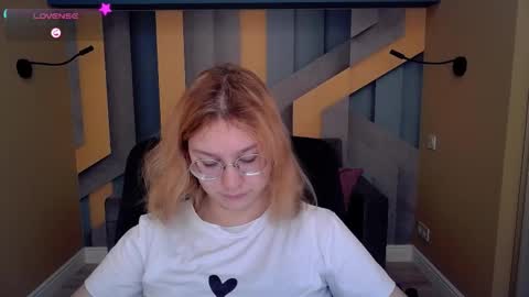 AngelinaLow online show from January 12, 12:23 pm