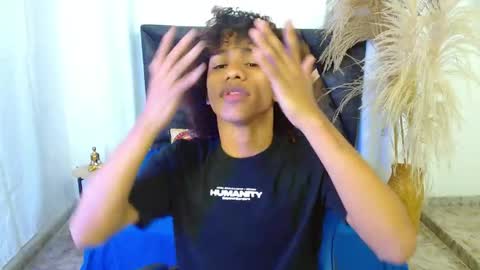 Angel online show from April 14, 8:56 pm