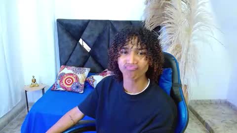 Angel online show from March 5, 9:02 pm