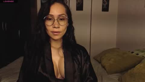  ANGELA ISABELLA  online show from March 8, 12:00 am