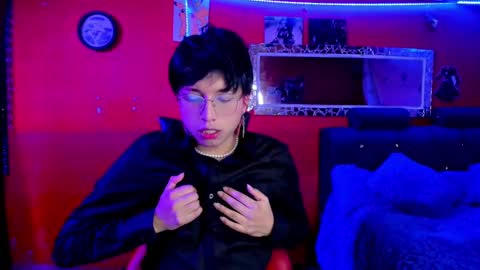 Snapshot of angellonfire chatting on March 5, 7:27 am Angel  online show from March 5, 7:27 am