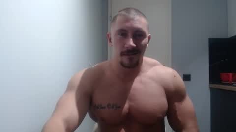 ------- SEX SHOW WITH GUYS AND GIRLS  MUSCLE SHOW online show from October 21, 3:59 pm