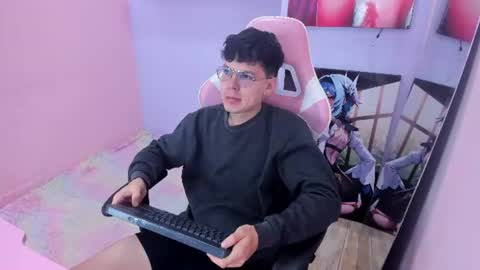 angelo online show from June 27, 2:23 pm