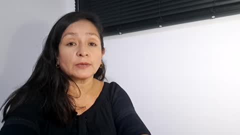 Angie online show from February 21, 1:00 am