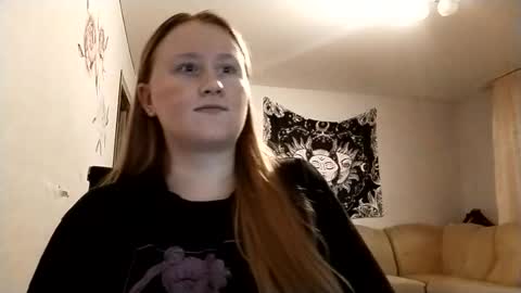 Anika online show from November 11, 9:06 pm