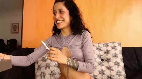 Anika And Lowen Your Thumbs Up Are Super Important For Us  online show from December 1, 8:40 pm