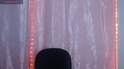 ANITTA online show from May 13, 1:26 am