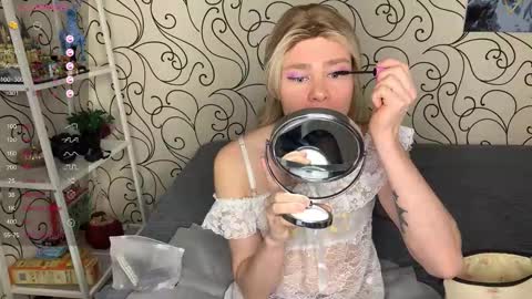 anjalin_sososok online show from February 25, 4:49 am