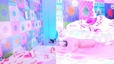   . V  . online show from November 8, 11:57 am