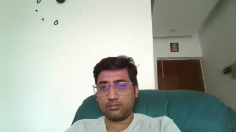 Slave looking for Mistress online show from November 8, 6:27 am