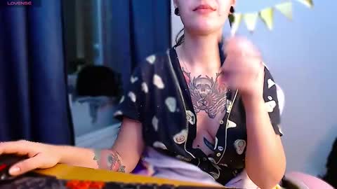 Ann online show from February 28, 4:42 pm