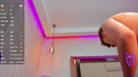 Anna online show from December 18, 12:29 pm