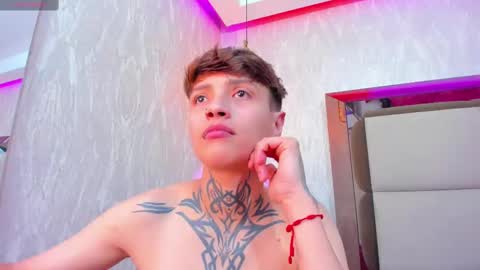 Anna online show from March 1, 3:05 pm