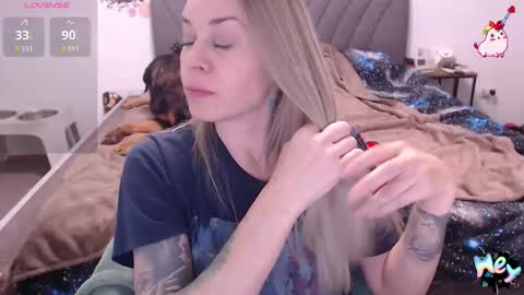 Anadirectgirl online show from February 11, 5:28 pm