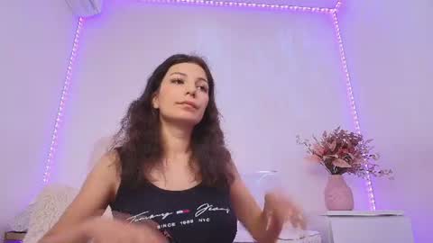 Anna online show from June 29, 6:43 am
