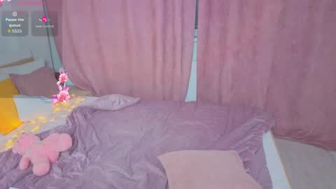 Anna online show from April 15, 7:58 pm