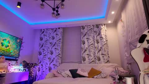 Anna online show from March 20, 4:06 am