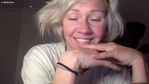 Anna Safra online show from December 5, 9:33 pm