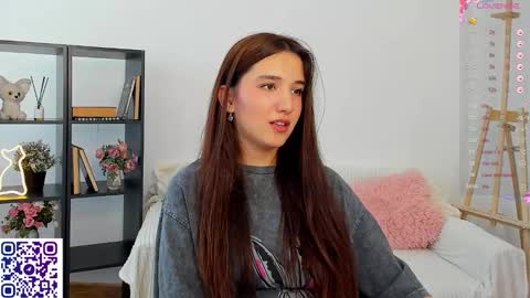 Snapshot of annaelfi chatting on February 23, 5:56 am Anna online show from February 23, 5:56 am