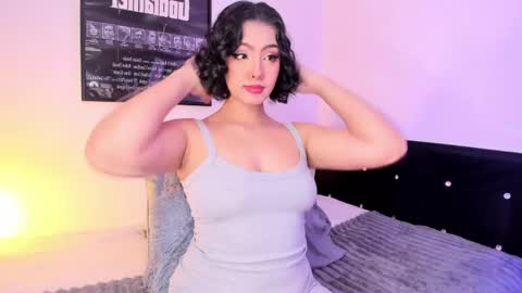 annafoox_ online show from June 5, 4:01 pm