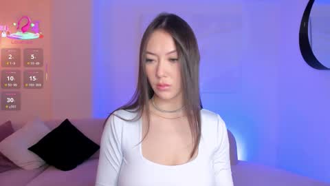 annahoffman_ online show from October 6, 1:07 pm