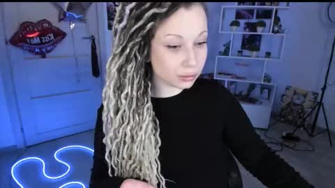 Anna online show from February 21, 3:04 pm