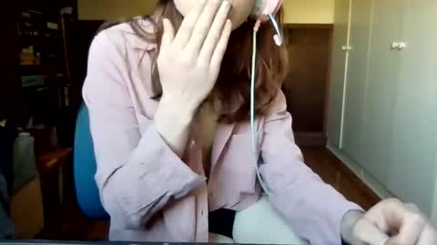 annavie online show from October 13, 12:01 am