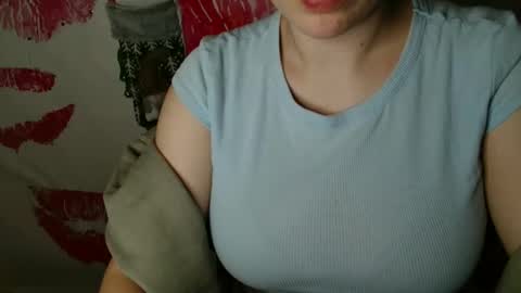 Bella online show from November 25, 6:18 pm