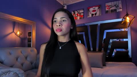 Anne online show from January 13, 7:32 pm