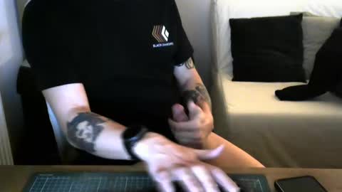 Snapshot of annecylake chatting on January 10, 6:31 am annecylake online show from January 10, 6:31 am