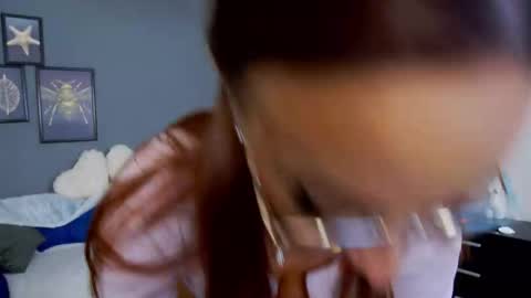 Anne online show from October 31, 5:30 am