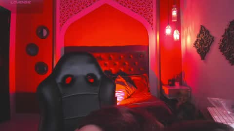 Anne  online show from January 3, 8:43 pm