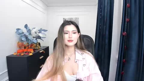 annetli online show from October 28, 4:02 am