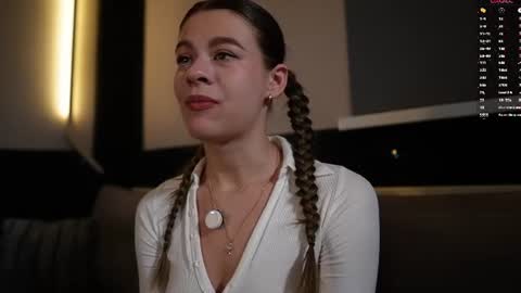 Anne online show from July 28, 9:03 pm