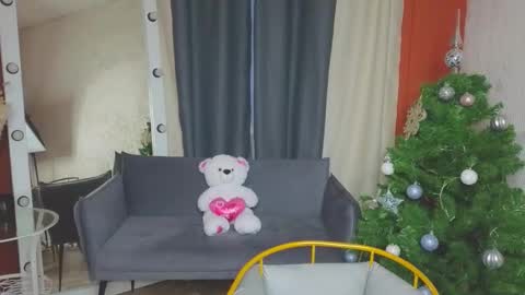 Anni online show from January 17, 12:36 pm