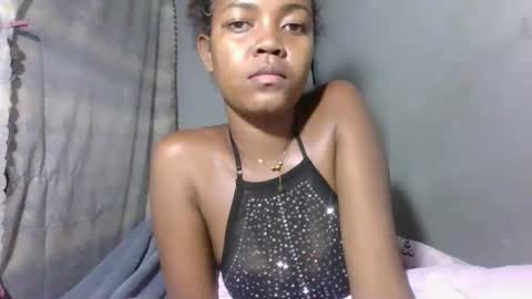 annick98 online show from March 8, 2:15 am