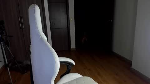 JEANNE no olvides seguirme dont forget follow me  uu online show from November 17, 12:24 am