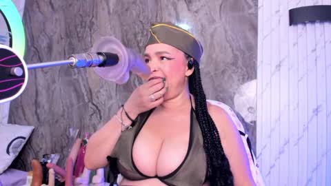 annie_wigg_ online show from January 8, 3:01 am