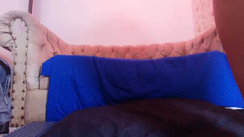 annie online show from September 16, 3:19 am