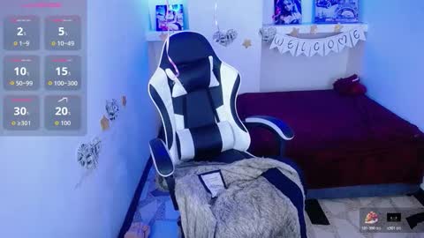 Anniee online show from February 13, 1:36 pm