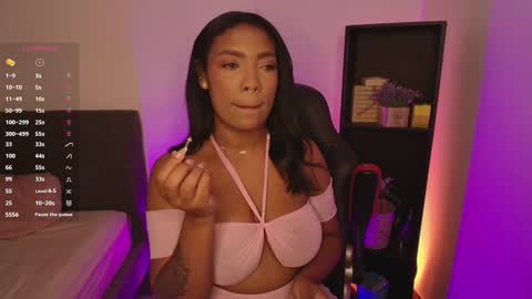 A N N I E online show from December 2, 9:52 am