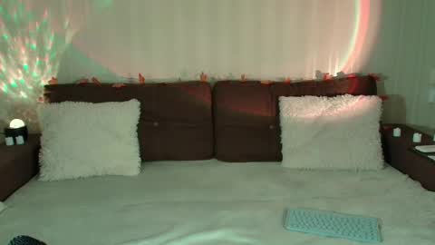 Anna online show from November 14, 6:43 pm