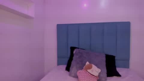 Annie Evans  online show from October 6, 2:24 pm