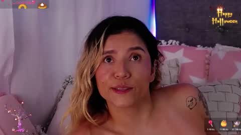 Antonella Lee online show from October 22, 10:00 pm