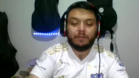 lion kennedy independent model moderator online show from November 8, 9:12 am