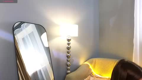 Annuetta online show from February 19, 8:24 am