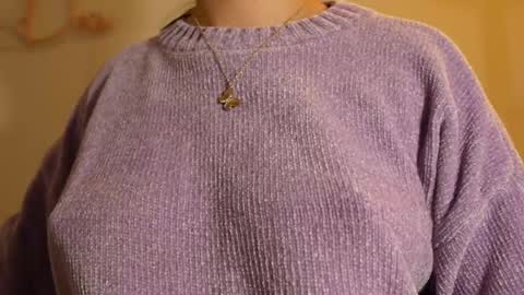 Snapshot of anny_dee chatting on October 5, 4:32 am Anny online show from October 5, 4:32 am