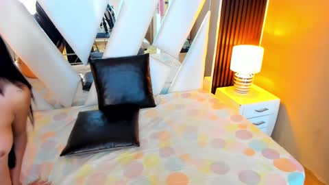 anny online show from November 12, 12:18 pm