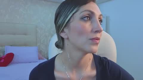 Anny online show from March 18, 12:22 pm