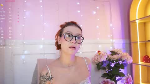 Ana online show from December 17, 12:23 pm